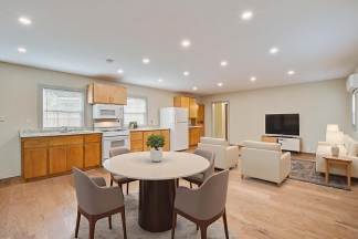 198 Nassau St - Available Now!