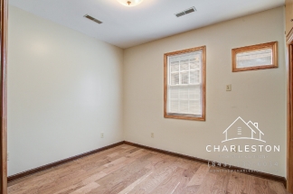 198 Nassau St - Available Now!