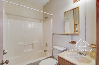 198 Nassau St - Available Now!