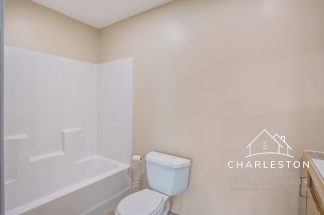 198 Nassau St - Available Now!