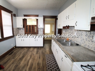 MUNCIE Spacious 2 BR 1 BA House with Fantastic Front Porch NO PETS (NO SECTION 8)