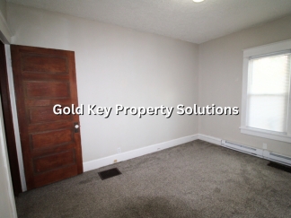 MUNCIE Spacious 2 BR 1 BA House with Fantastic Front Porch NO PETS (NO SECTION 8)