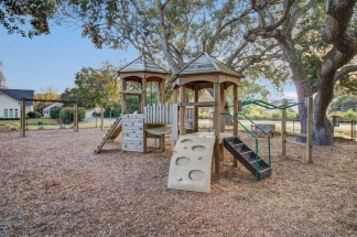 1547 Clark Sound Cir - Available Now.