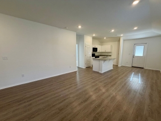 Beautiful New Construction 3 Bedroom Home for Rent in Chaffee Crossing! **First Full Month's Rent FREE**