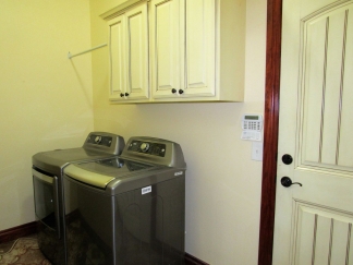 COMING SOON! Luxury Living in Bethany — Stunning 2 Bed + Study with High-End Finishes!