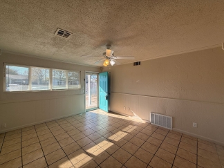 Lovely 4-bedroom home in South OKC!