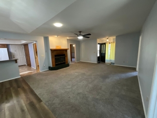 3 Bedroom 2 Full bathroom Home in Bella Vista ****