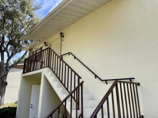 Elegant 2 bed 2 bath 55+ Condominium in Bradenton: Fully Furnished Annual Rental - Impeccably Maintained!