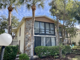 Elegant 2 bed 2 bath 55+ Condominium in Bradenton: Fully Furnished Annual Rental - Impeccably Maintained!