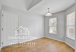 306 Huntington Ct - Available Now!