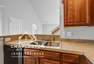 306 Huntington Ct - Available Now!