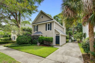 978 Governors Road - Available Now!