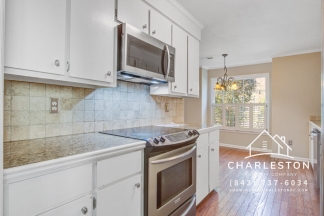 978 Governors Road - **APPLICATION APPROVED - LEASE PENDING**