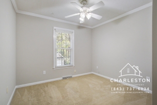 978 Governors Road - **APPLICATION APPROVED - LEASE PENDING**