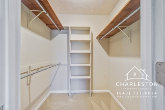 978 Governors Road - **APPLICATION APPROVED - LEASE PENDING**