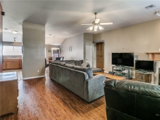 COMING SOON!! Spacious 3-Bed Home with Premium Amenities in Oklahoma City!