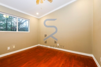 Own the Urban Experience – Elevated 2BR/2.5BA Steps from Atlanta’s Best