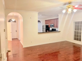 Charming 2-Bed Oasis with 2.5 Baths on Ed Temple Blvd, Nashville – Cozy Living Awaits!