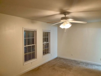 Charming 2-Bed Oasis with 2.5 Baths on Ed Temple Blvd, Nashville – Cozy Living Awaits!