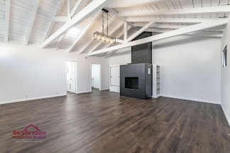 Cozy Chino Studio Retreat: 700 Sq. Ft. with Hardwood Floors & Fireplace!