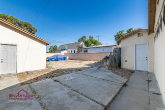 Cozy Chino Studio Retreat: 700 Sq. Ft. with Hardwood Floors & Fireplace!