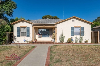 Cozy Chino Studio Retreat: 700 Sq. Ft. with Hardwood Floors & Fireplace!