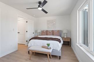 3 BEDROOM TOWNHOUSE AVAILABLE FOR THE 2026-2027 SCHOOL YEAR!!!!