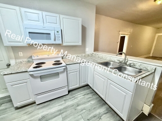 Renovated 2 Bedroom with Deposit Free Living via Obligo