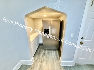 Renovated 2 Bedroom with Deposit Free Living via Obligo