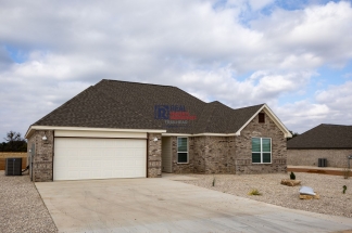 Stylish Glen Rose Home with Open Layout