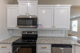 Stylish Glen Rose Home with Open Layout