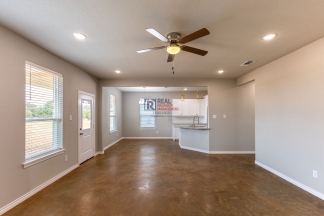 Stylish Glen Rose Home with Open Layout