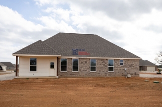 Stylish Glen Rose Home with Open Layout