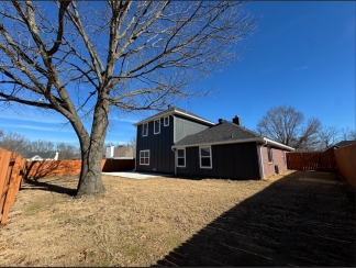 3-Bedroom, 4-Bath Home Featuring a Spacious Loft Located in Bentonville!!!