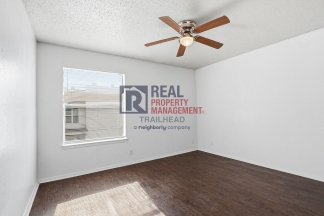 Well-Designed 2 Bedroom Townhome Near Camp Bowie