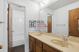 Well-Designed 2 Bedroom Townhome Near Camp Bowie