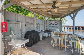 **FULLY FURNISHED TWO BEDROOM CONDO, UTILITIES INCLUDED!**