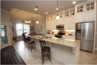 BEAUTIFUL 4 Bedroom 3 Full Bathroom home located in Lowell!!!!