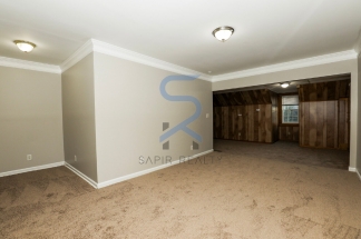 PRICE DROP ALERT! Don’t Miss This Expansive 5BR in Adams Park