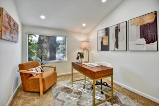 Spacious & Bright Los Gatos Townhome in Prime Location