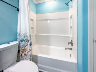 9520 Seawall Boulevard - 329