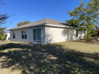 Spacious 4 bed 2 bath Well-Maintained Family Home for Ren