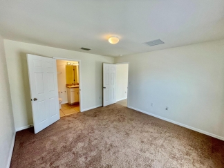 Spacious 4 bed 2 bath Well-Maintained Family Home for Ren