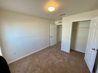 Spacious 4 bed 2 bath Well-Maintained Family Home for Ren