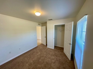 Spacious 4 bed 2 bath Well-Maintained Family Home for Ren