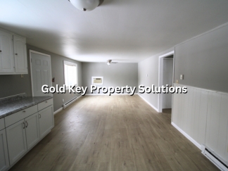 MUNCIE All-Electric 2 BR 1 BA Triplex with Garage (SECTION 8 APPROVED)