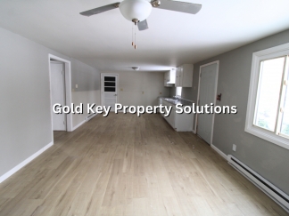 MUNCIE All-Electric 2 BR 1 BA Triplex with Garage (SECTION 8 APPROVED)