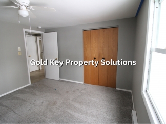 MUNCIE All-Electric 2 BR 1 BA Triplex with Garage (SECTION 8 APPROVED)