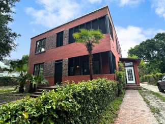 122 Demouy Ave
