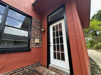 122 Demouy Ave